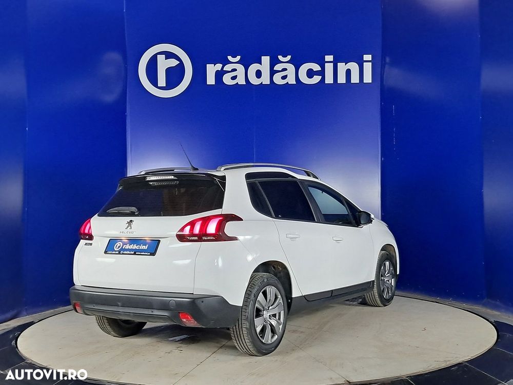 Peugeot 2008 - 7