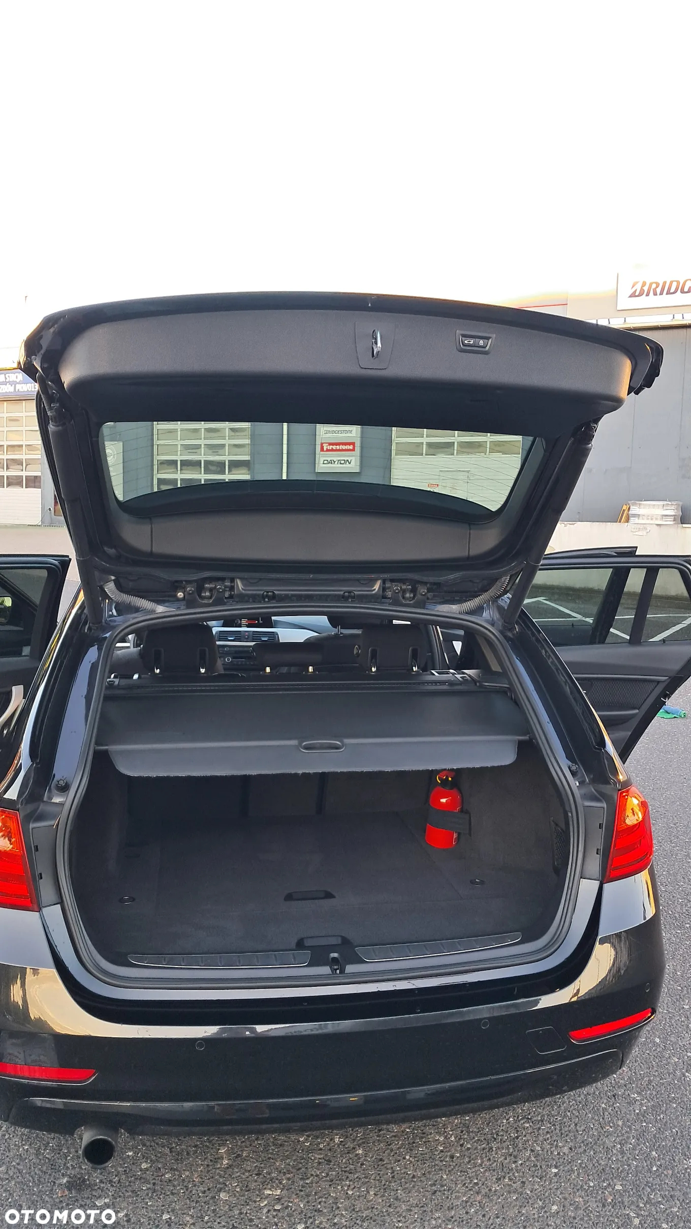 BMW Seria 3 316i M Sport - 12
