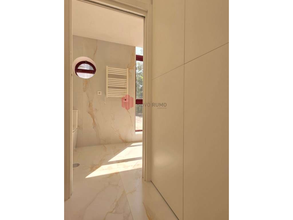 Apartamento T2 Totalmente Remodelado no Centro da Maia - Junto ao M... - Grande imagem: 4/20