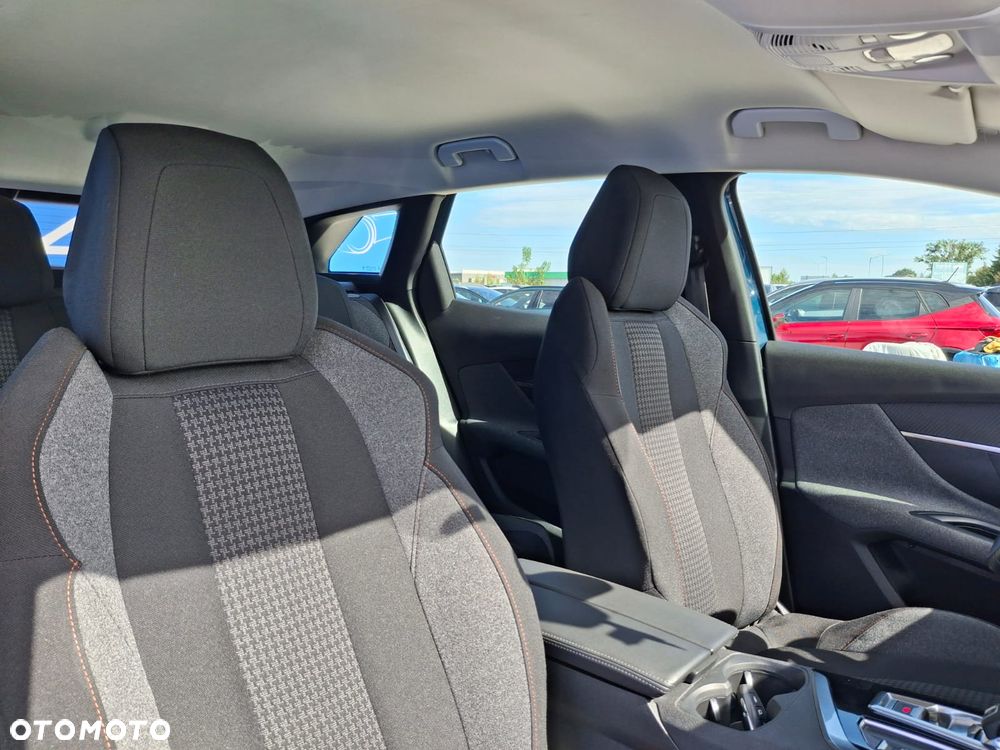 Peugeot 3008 BlueHDi 130 Stop & Start EAT8 Active - 19