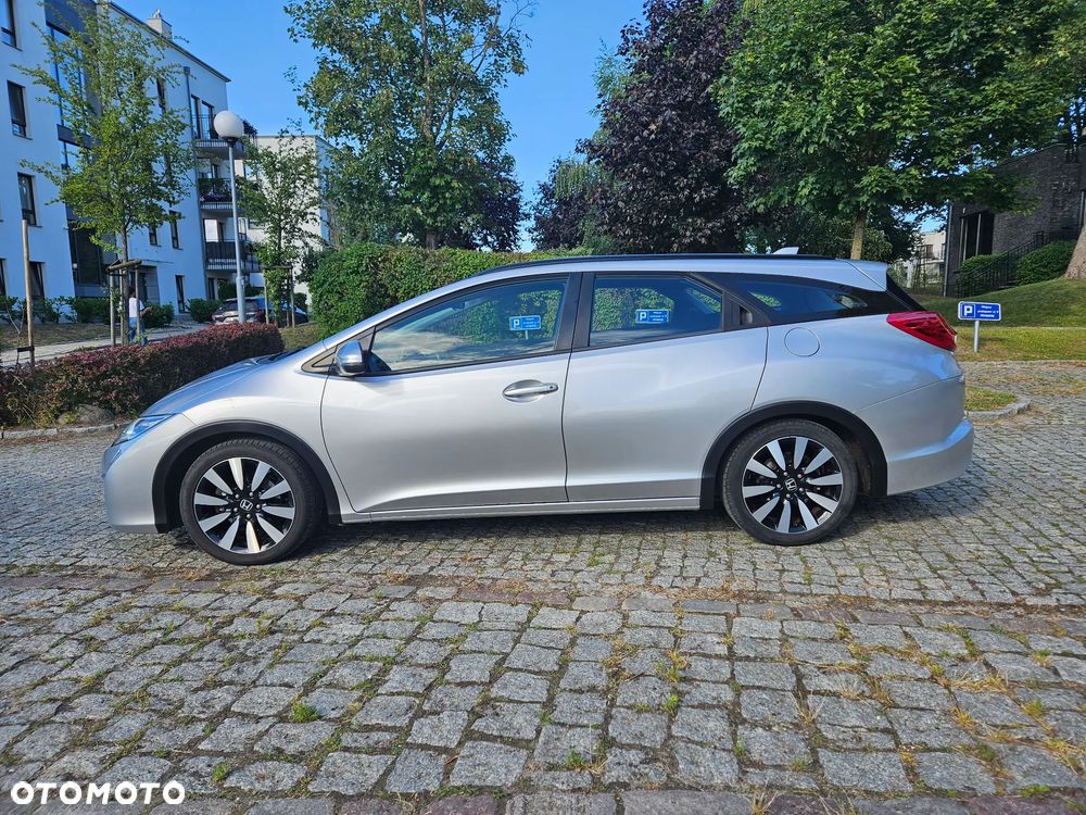 Honda Civic 1.8 Elegance (ADAS) - 4