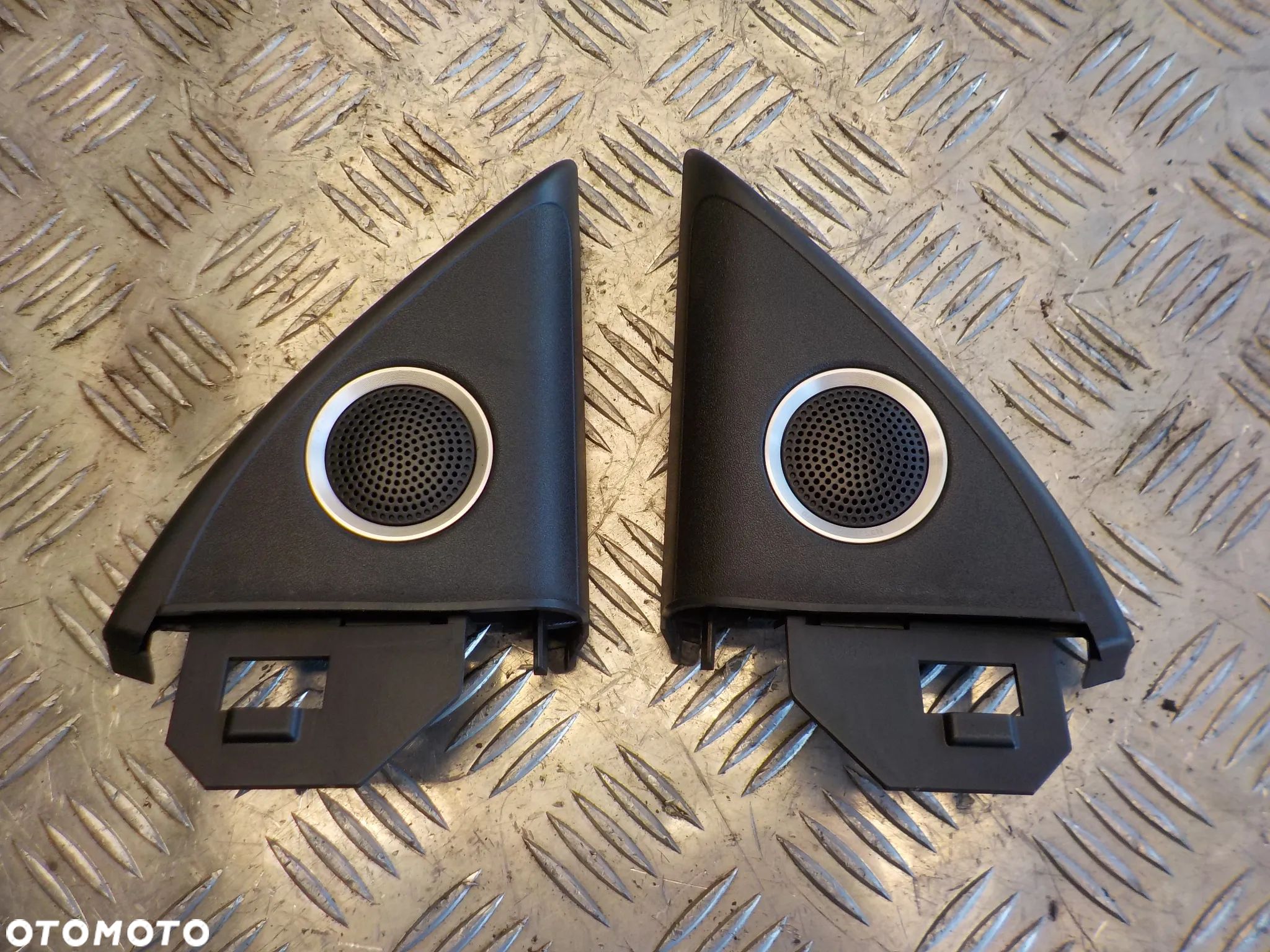 AUDI A5 8T GŁOŚNIK BANG & OLUFSEN 8T0035399B - 1