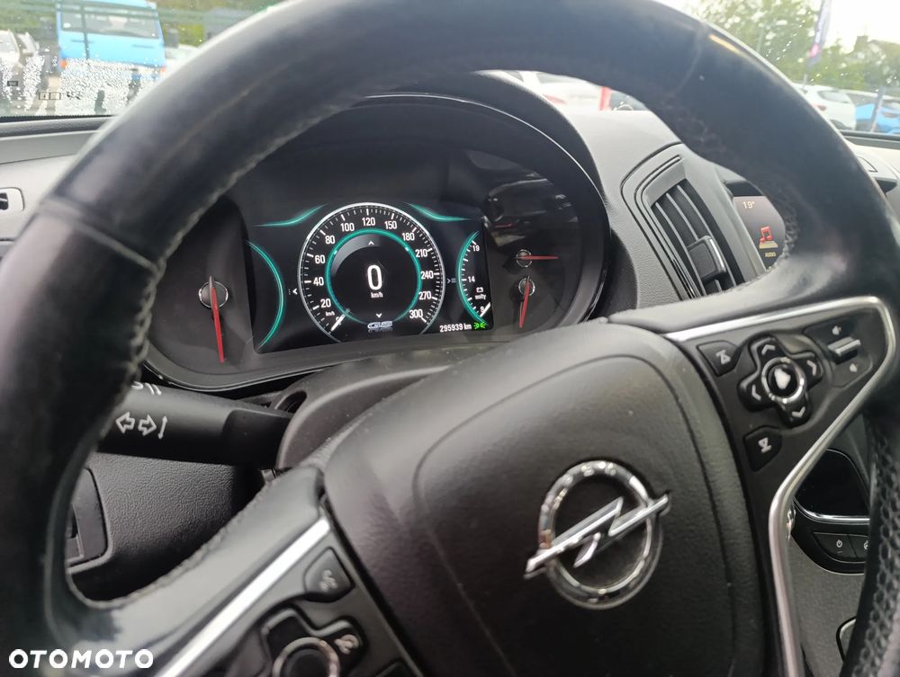 Opel Insignia - 11