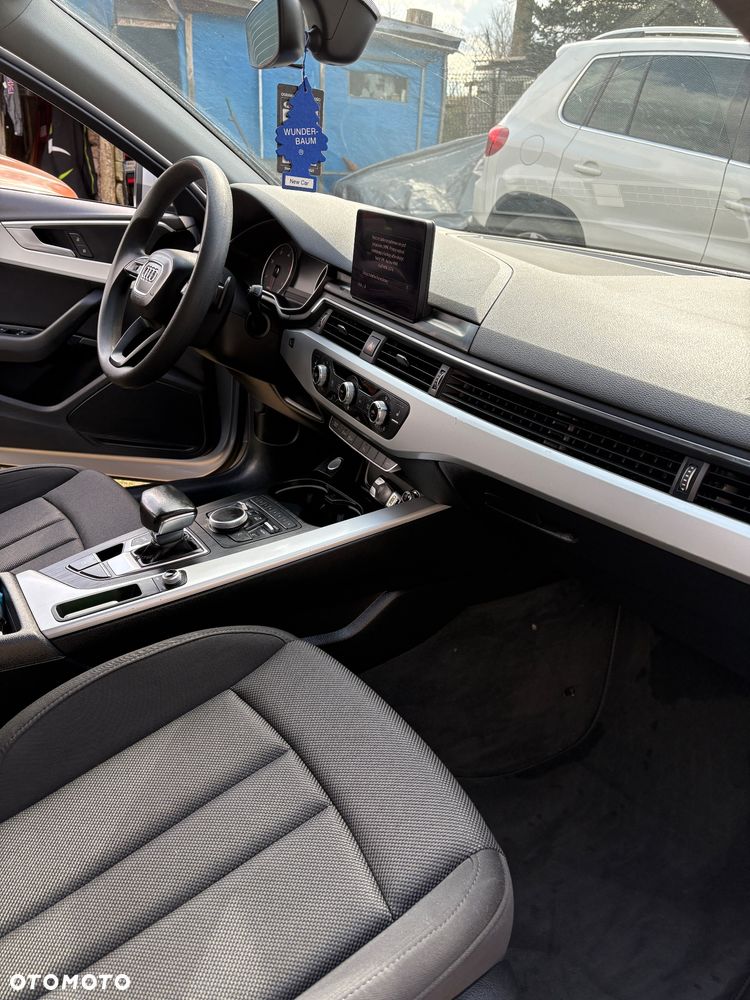 Audi A4 Avant 2.0 TDI S tronic - 9