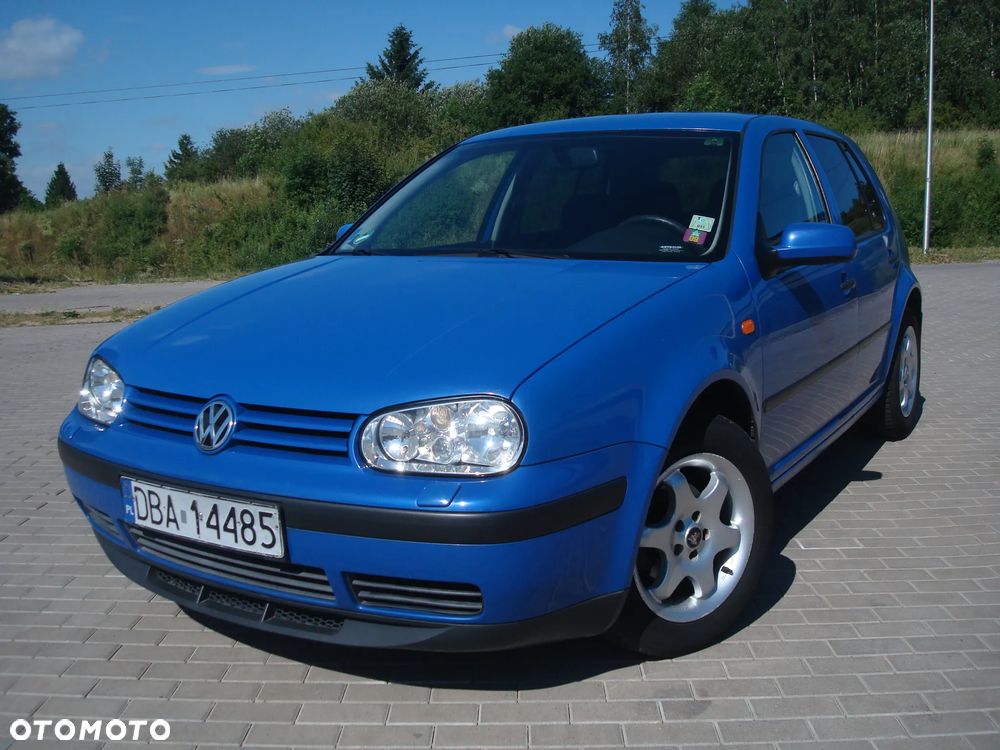 Volkswagen Golf 1.6 Tour Edition - 2