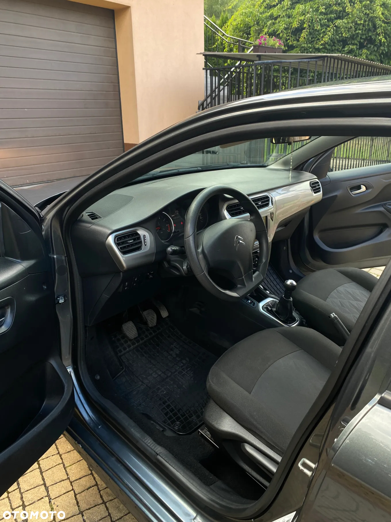 Citroën C-Elysée 1.2 PureTech Exclusive - 10