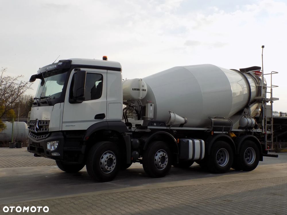 Mercedes-Benz 3240 AROCS/LIEBHERR/ - 26
