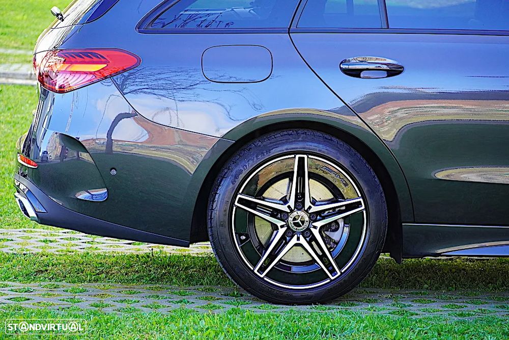 Mercedes-Benz C 300 e AMG Line - 12