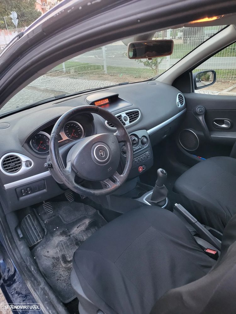 Renault Clio 1.2 16V Luxe - 8