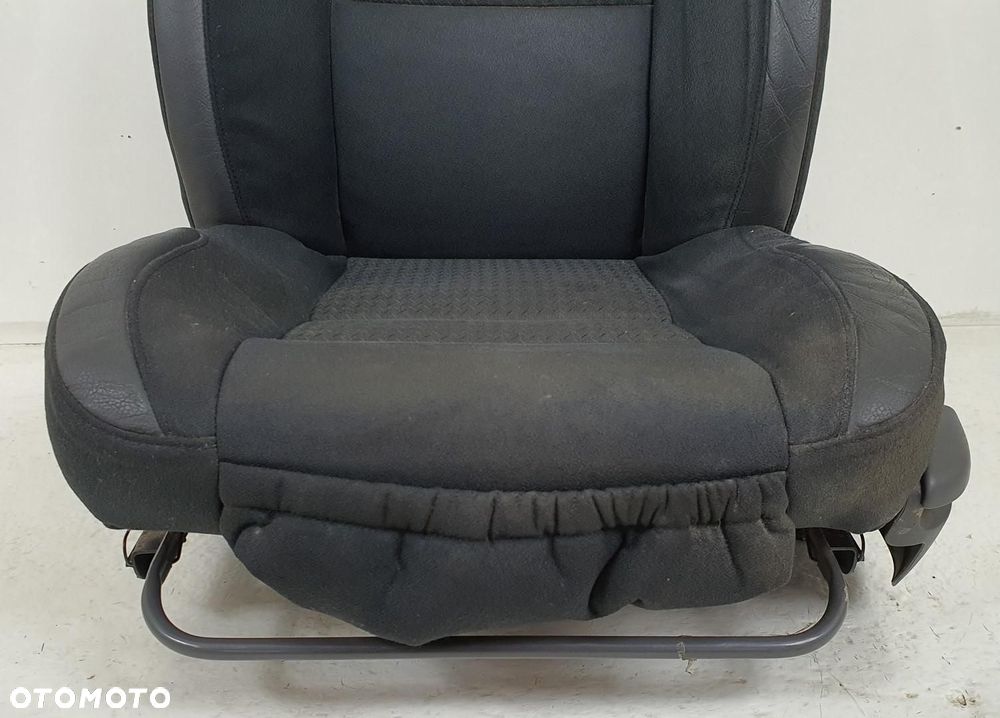 FOTEL LEWY PRZEDNI PRZÓD VOLVO V40 S40 I - 2