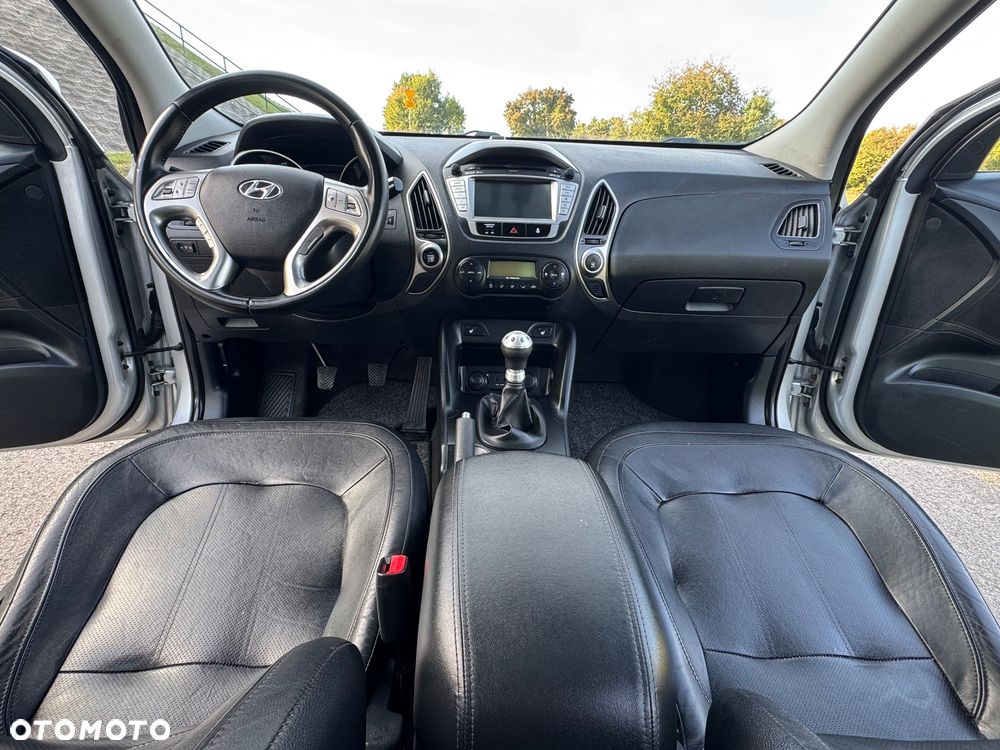 Hyundai ix35 2.0 Premium 2WD - 28