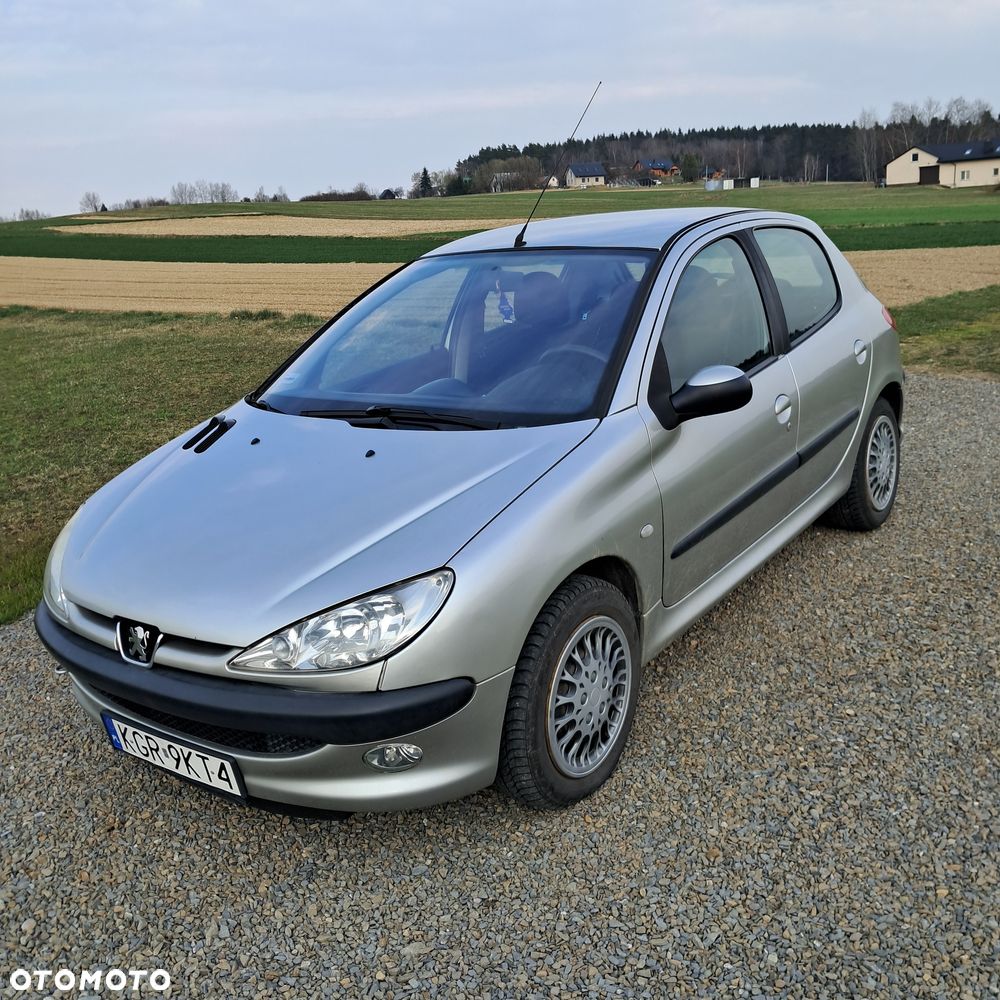 Peugeot 206 1.1 XR - 1