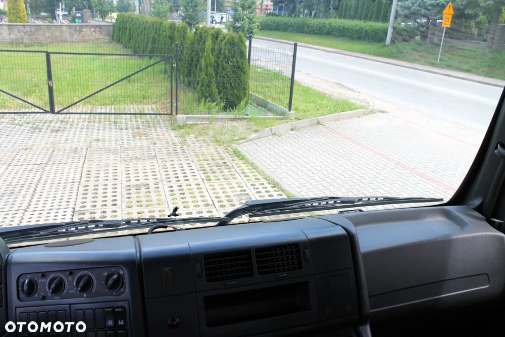 MAN TGM  18.280 żuraw hiab 122 skrzynia  7.2M - 28
