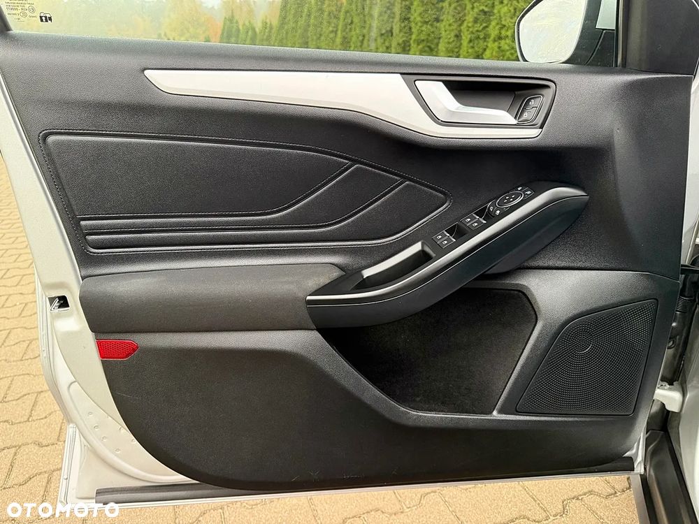 Ford Focus 1.5 EcoBlue STart-Stopp-System TITANIUM - 21
