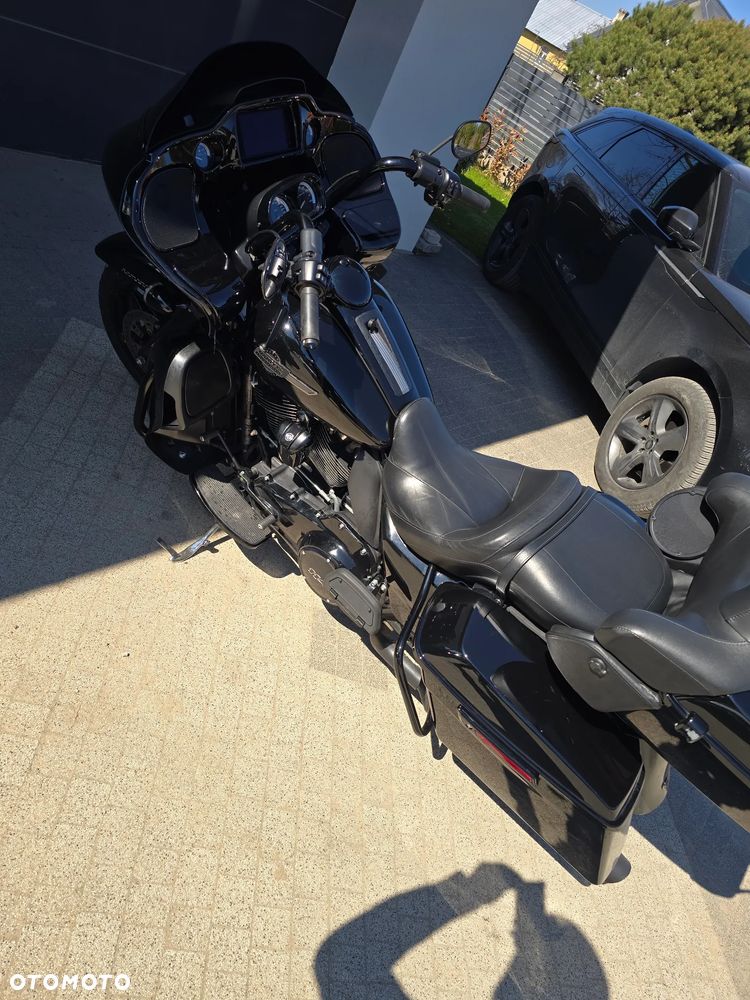Harley-Davidson Touring Road Glide - 14