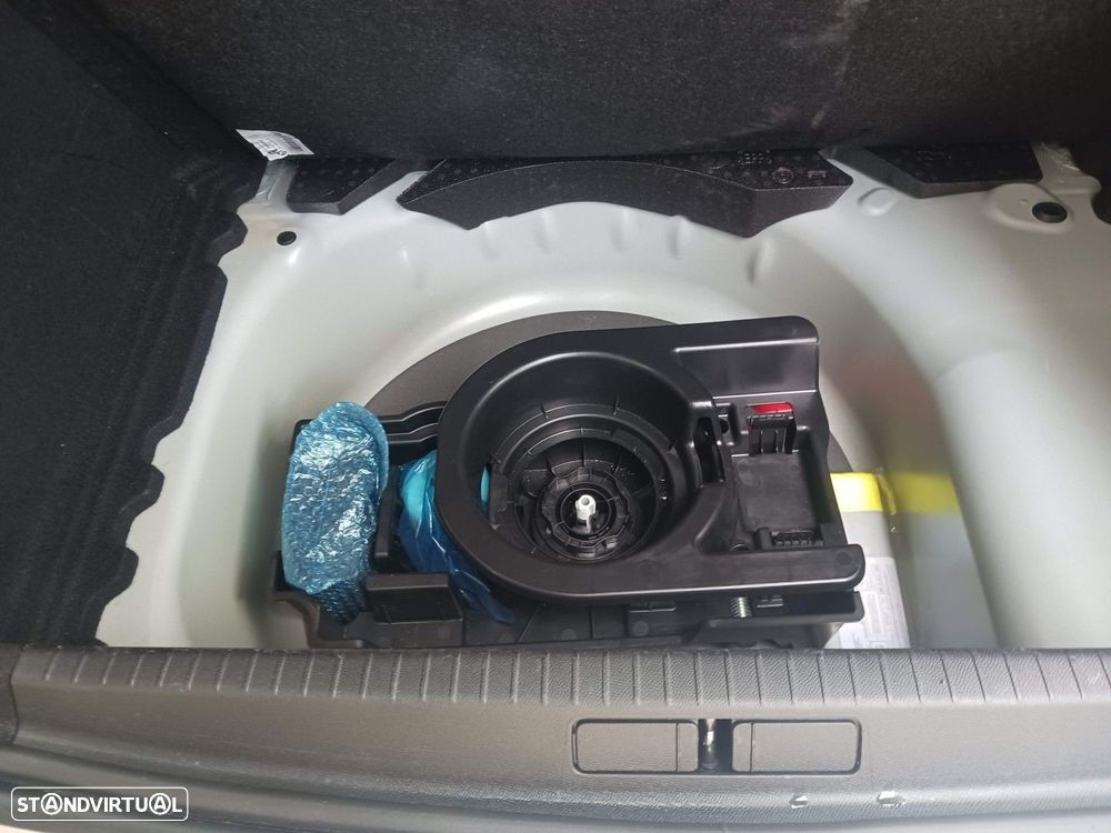 Opel Corsa 1.2 T GS - 36