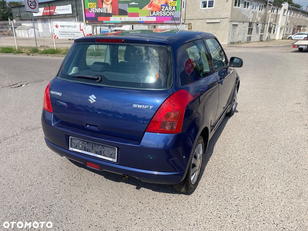 Suzuki Swift 1.3 Comfort - 28