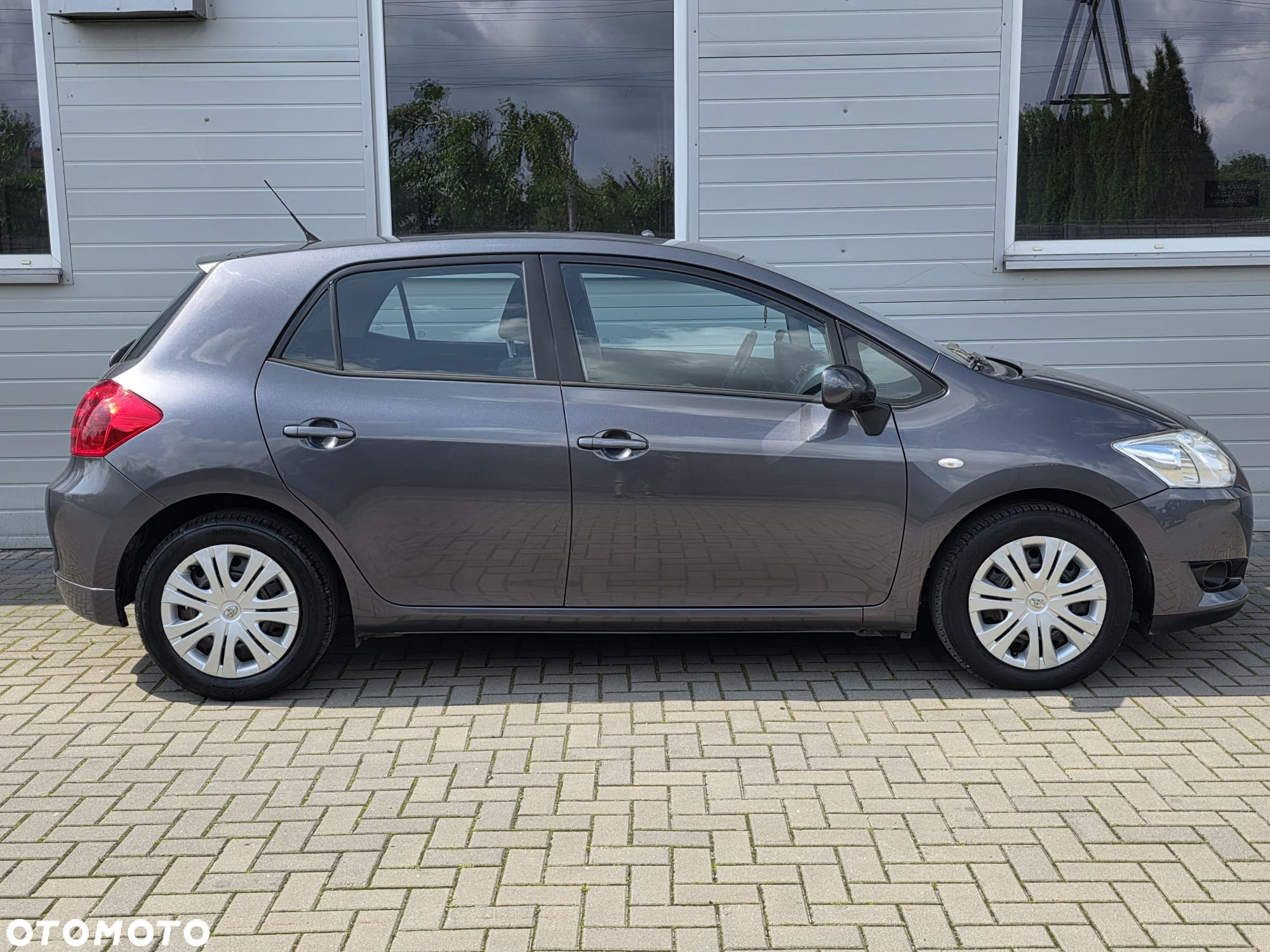 Toyota Auris 1.6 Sol - 8