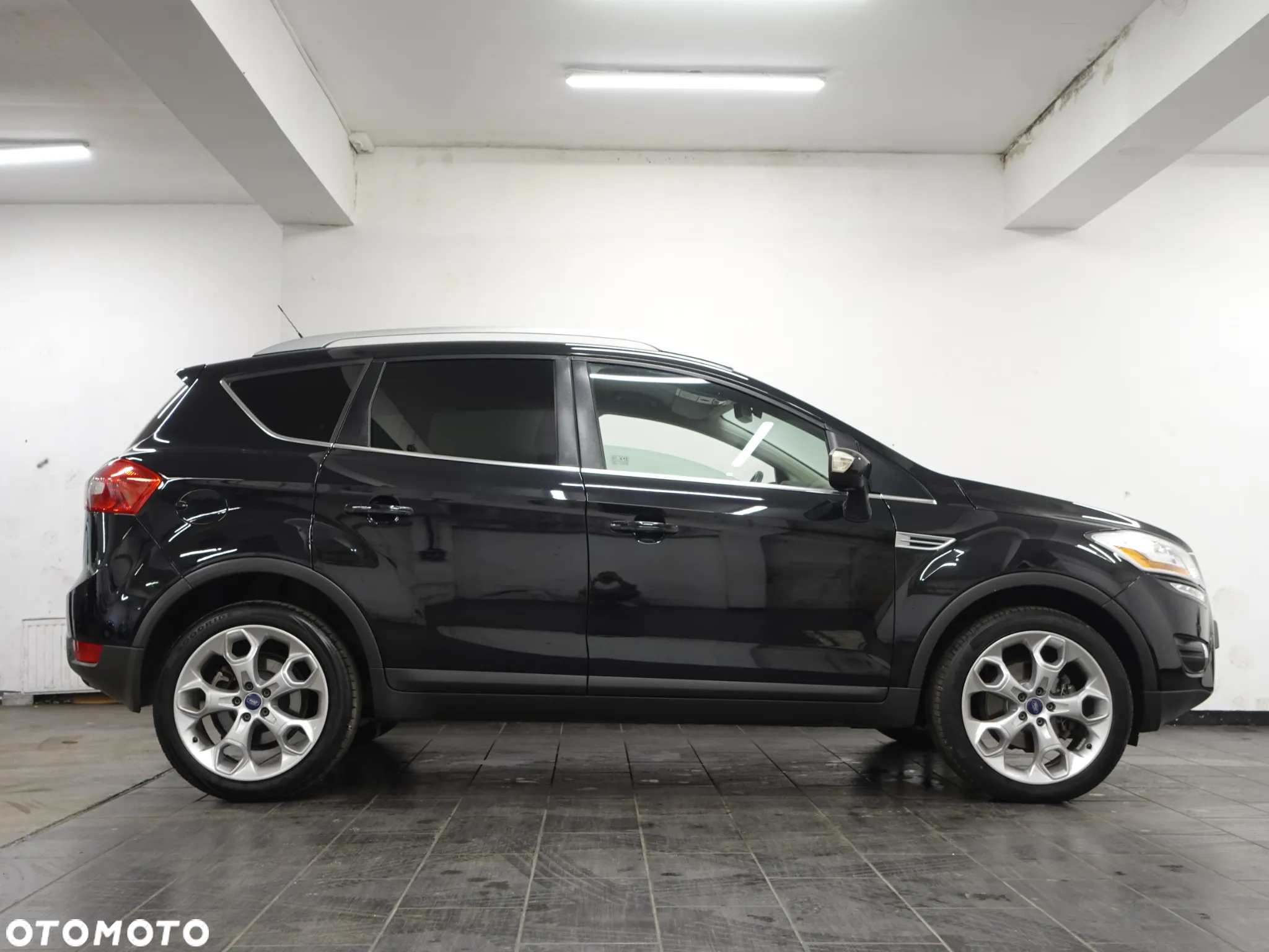 Ford Kuga 2.0 TDCi 4WD Titanium - 11