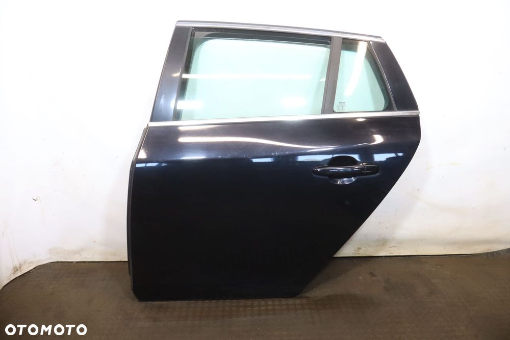 DRZWI LEWY TYŁ VOLVO V60 I 452-26 SUV - 1
