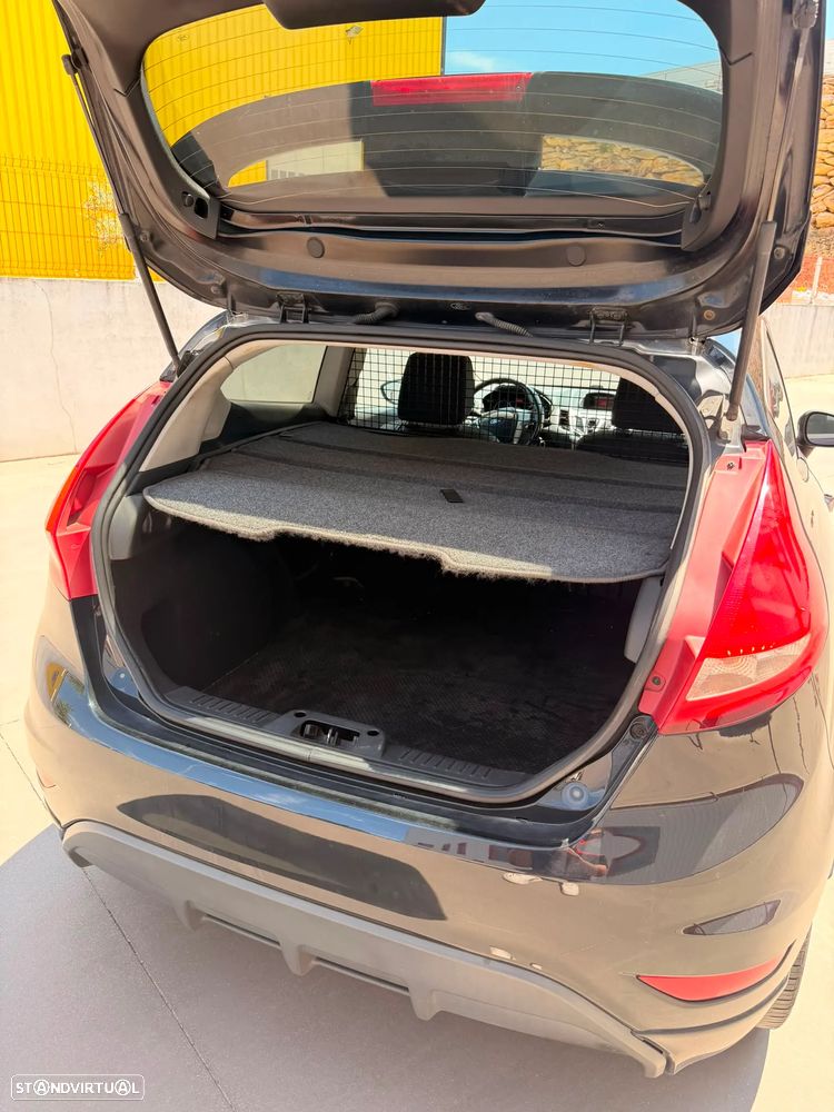 Ford Fiesta 1.6 TDCI Sport - 12