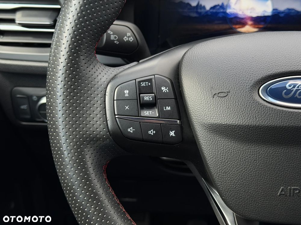 Ford Kuga 1.5 EcoBoost FWD ST-Line - 16