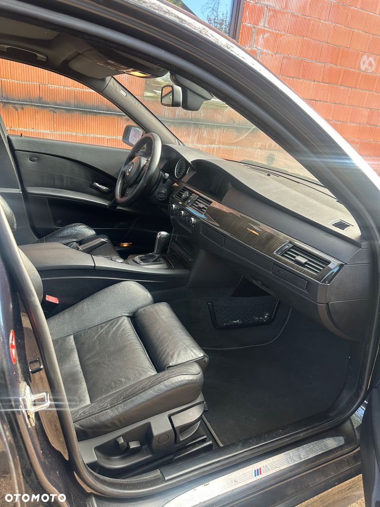BMW Seria 5 525i - 9