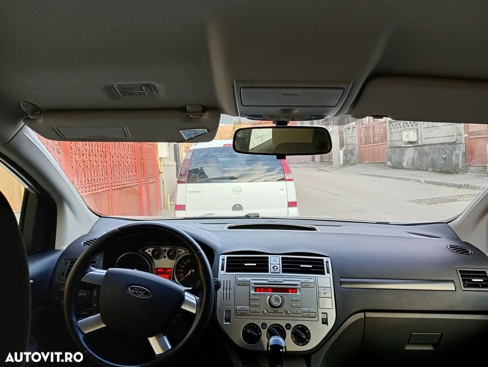 Ford Kuga 2.0 TDCi 4WD Powershift Titanium - 1