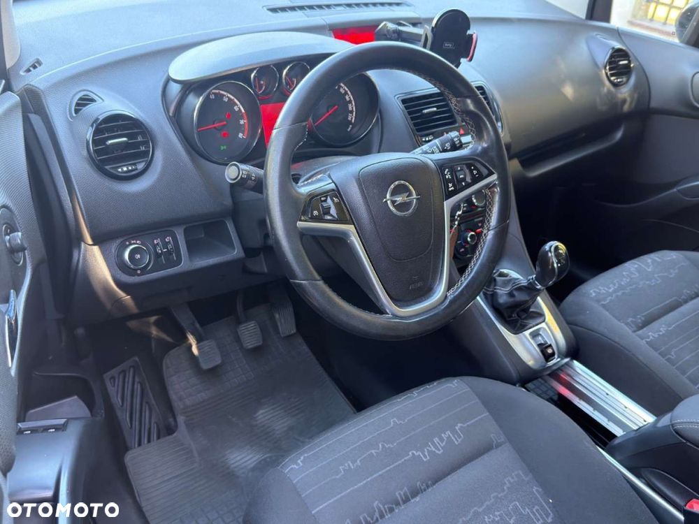 Opel Meriva - 23