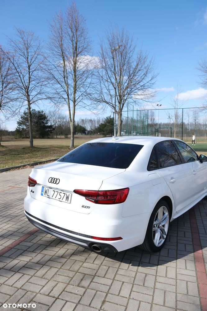 Audi A4 Limousine - 5