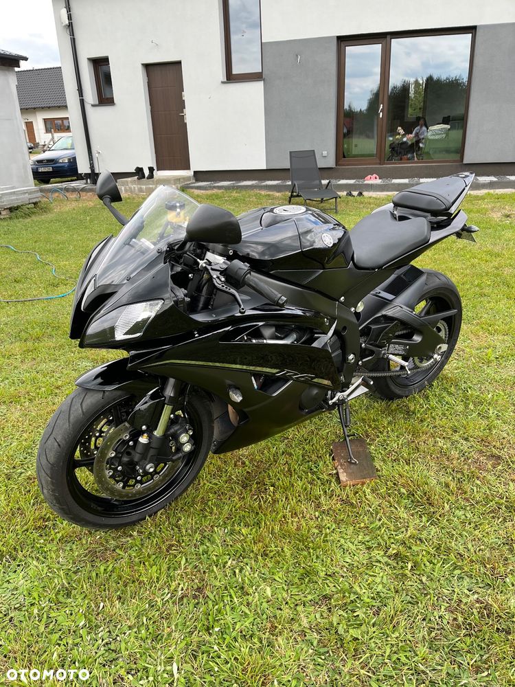 Yamaha R6 - 3
