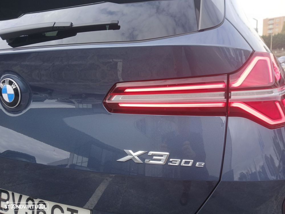 BMW X3 30 e xDrive Pack M Desportivo - 33
