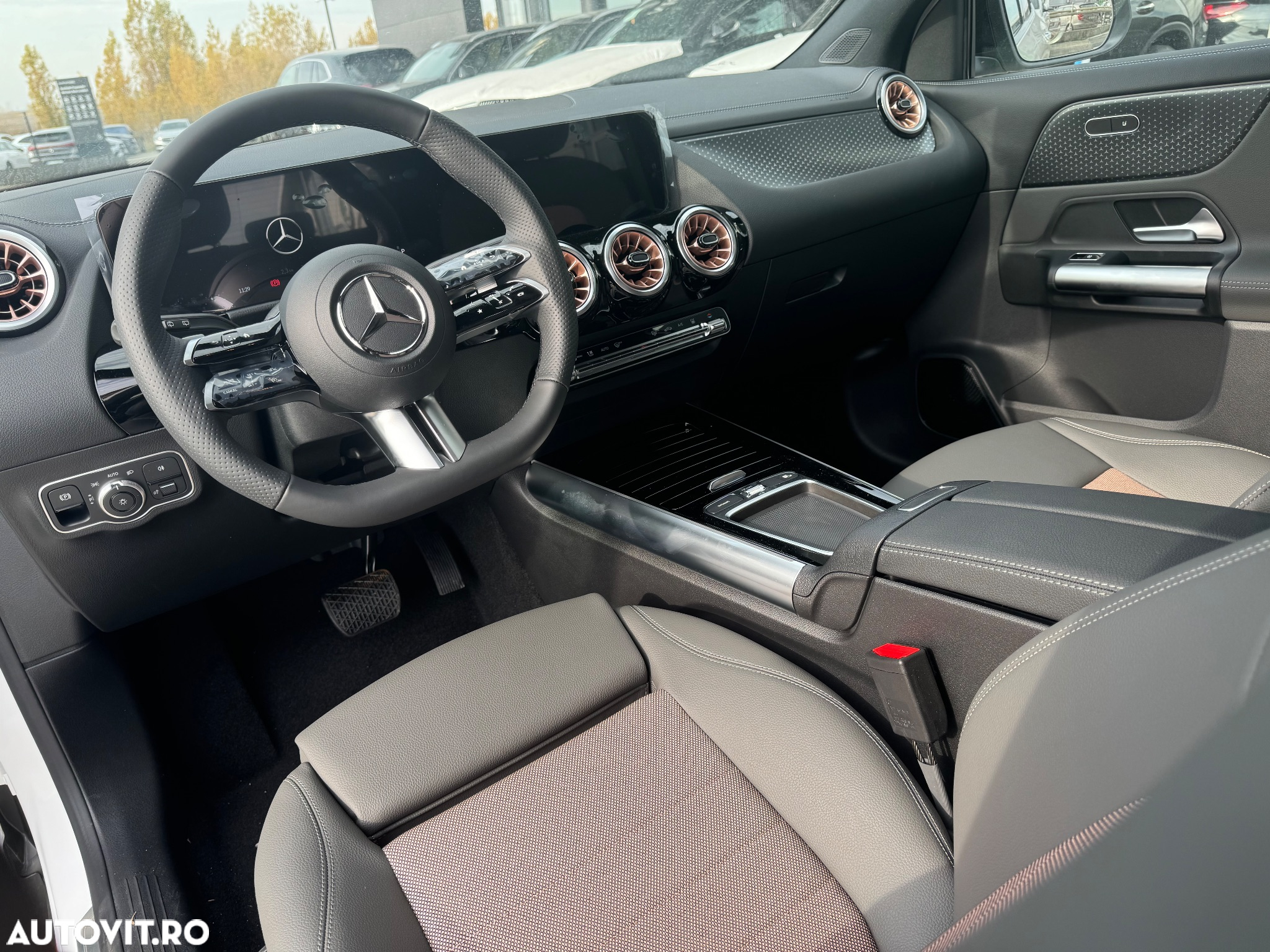 Mercedes-Benz EQA 250+ - 24