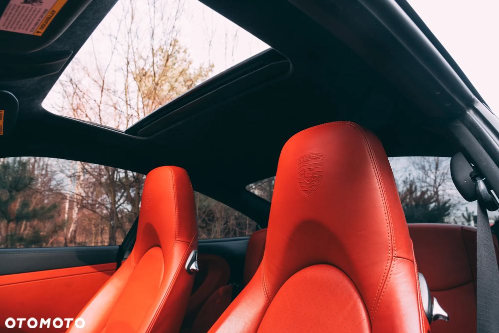 Porsche 911 Carrera 4S PDK - 16