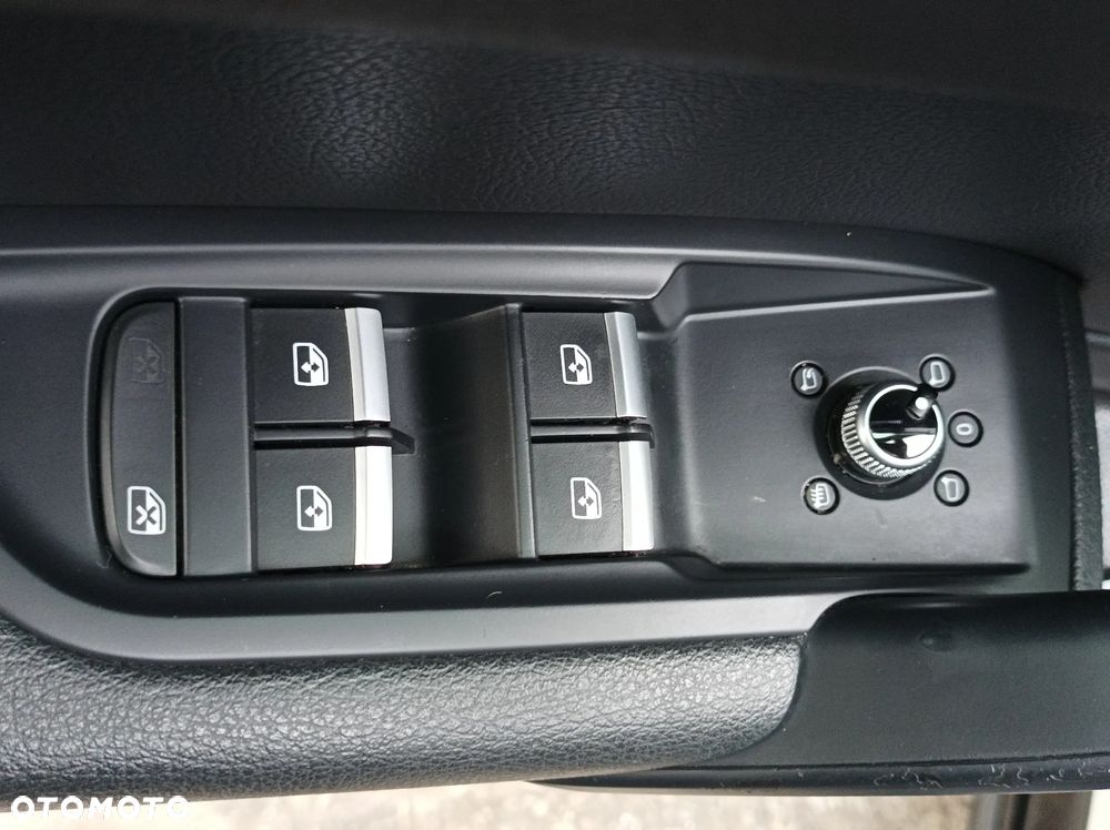 Audi Q5 2.0 TFSI quattro S tronic design - 22