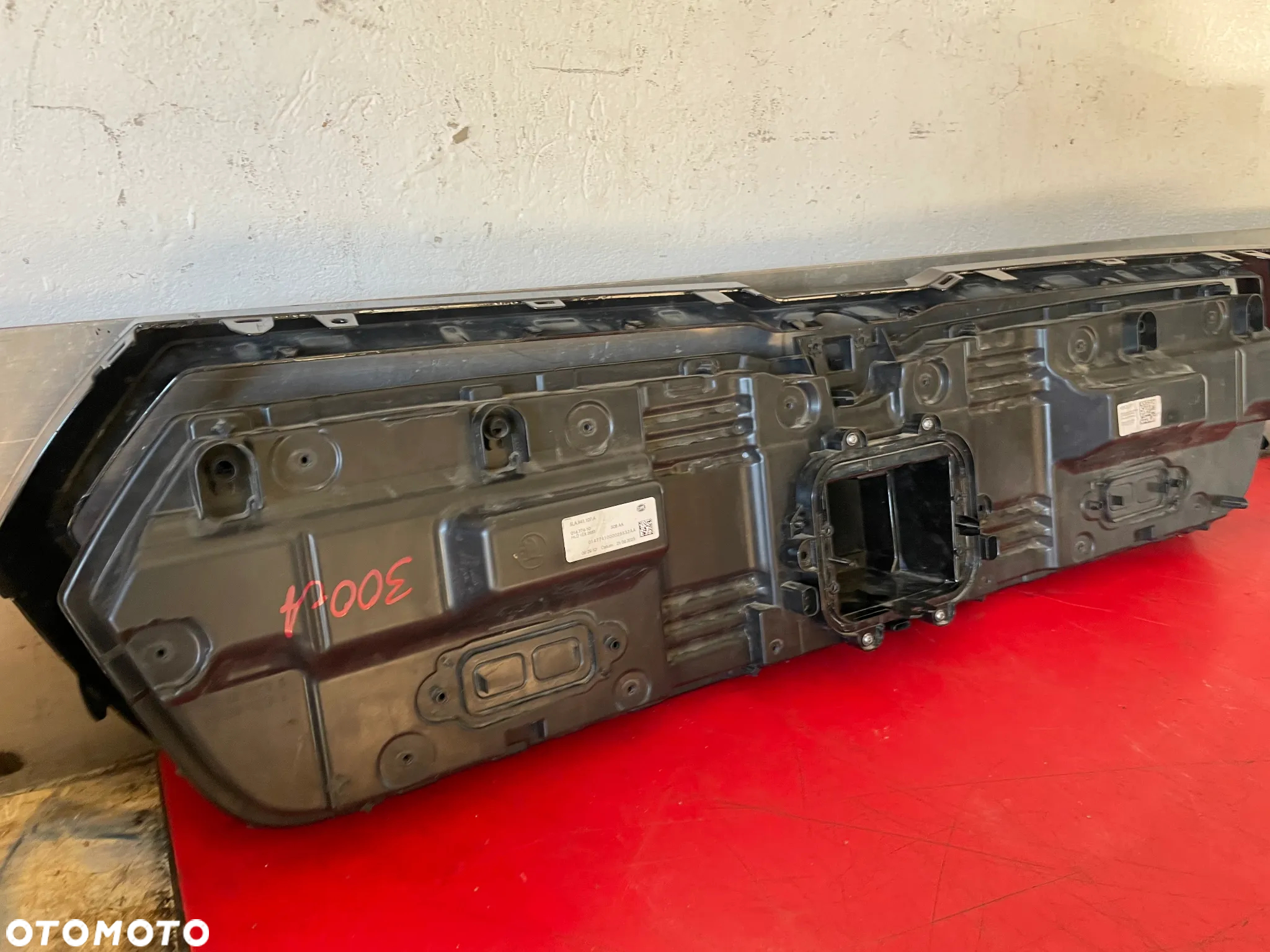 SKODA ENYAQ LED  GRILL ATRAPA ZDERZAKA - 6