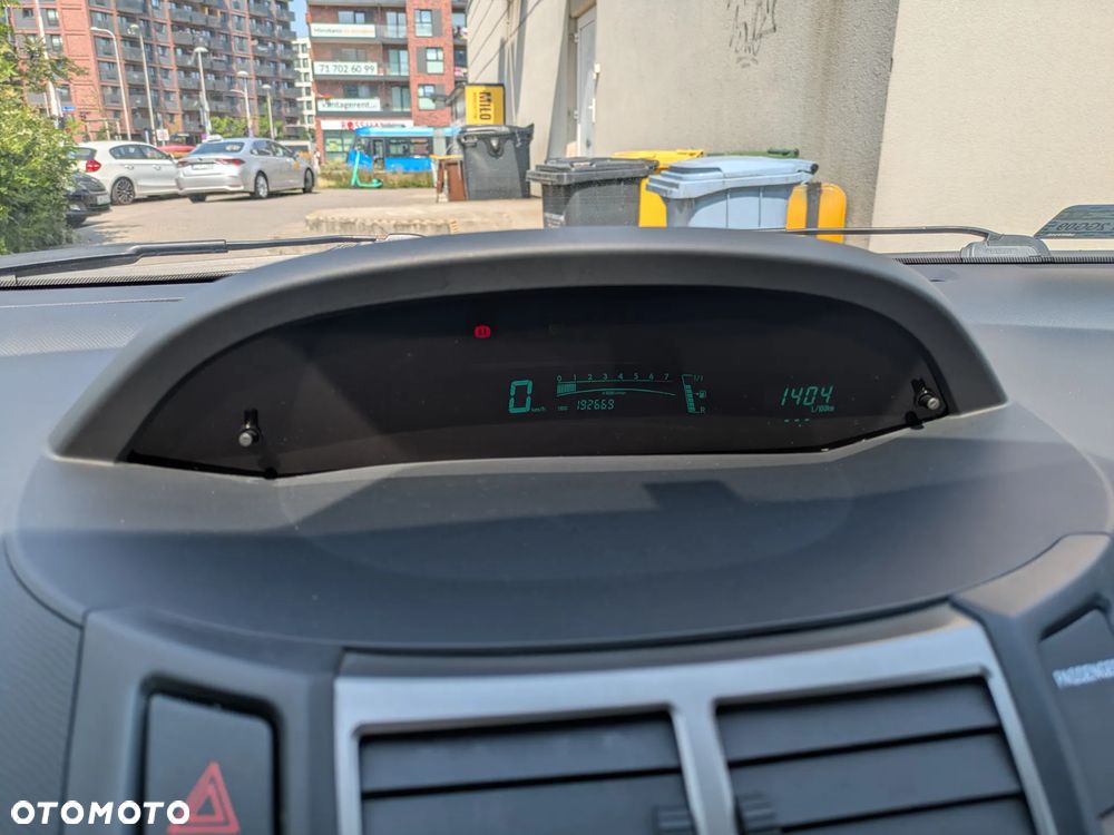 Toyota Yaris 1.33 Luna - 18
