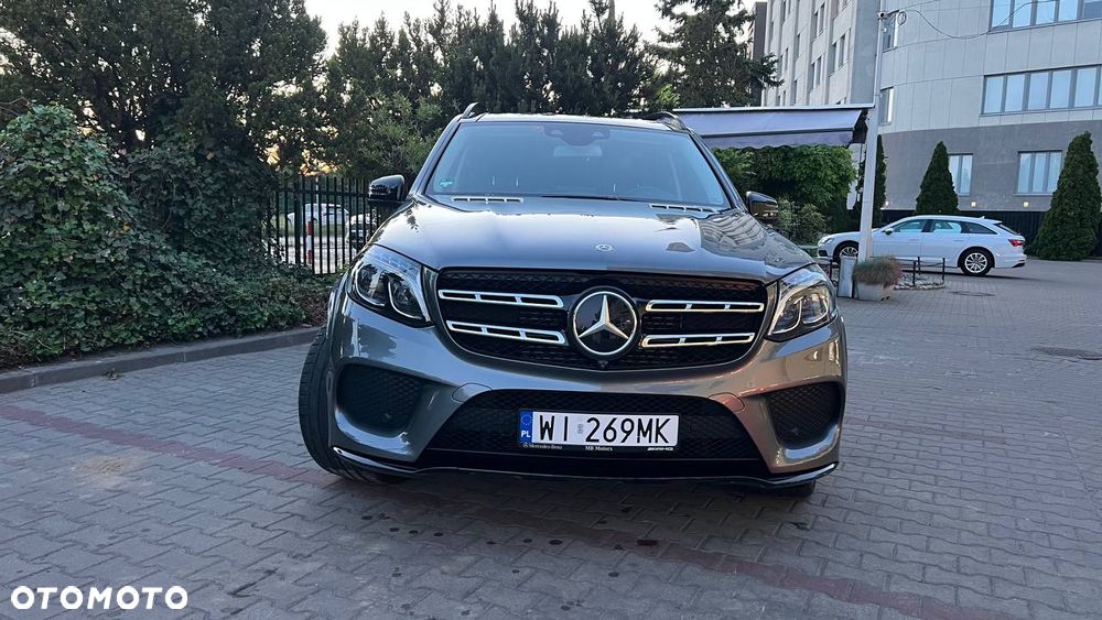 Mercedes-Benz GLS - 2