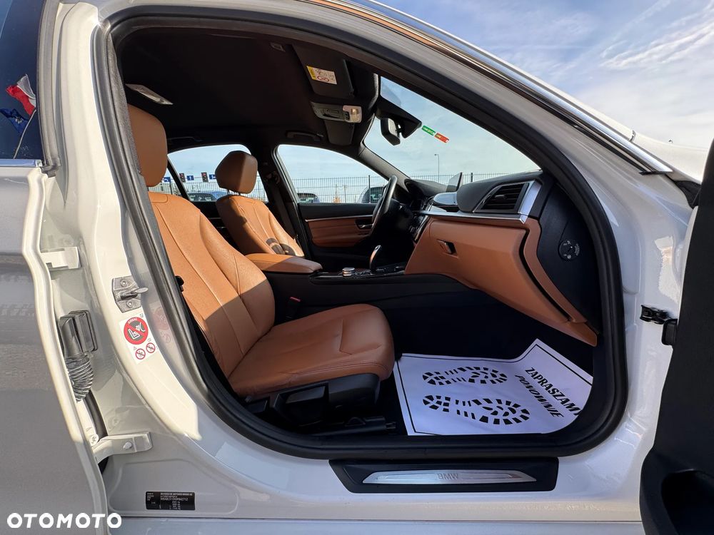 BMW Seria 3 320d Luxury Line - 11