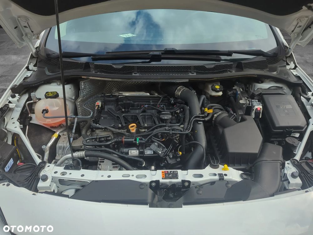 Opel Astra Sports Tourer 1.2 Turbo Edition - 19