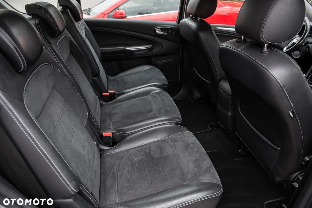 Ford S-Max 2.0 TDCi DPF Champions Edition - 25