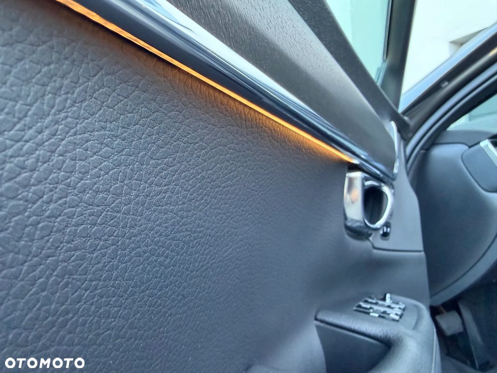 Volvo V90 Cross Country D5 AWD Geartronic - 13