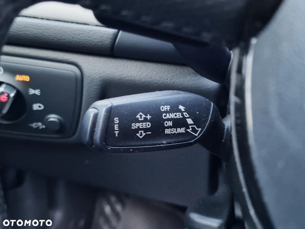 Audi A6 Avant 2.0 TDI Ultra S tronic - 37