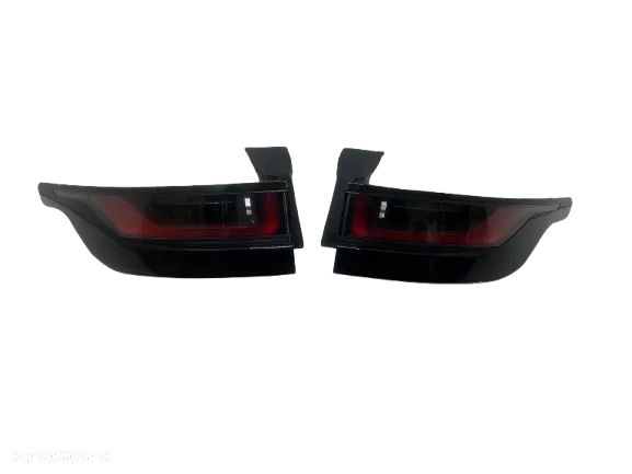 RANGE ROVER EVOQUE L551 LAMPA TYLA LEWA PRAWA - 1