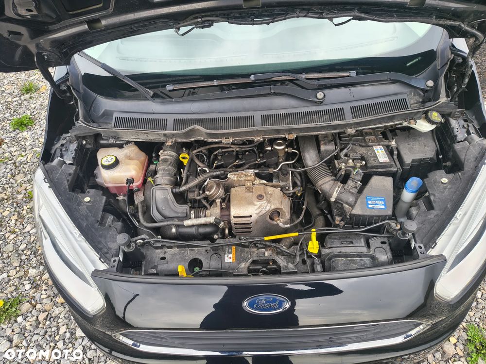 Ford Tourneo Courier 1.0 EcoBoost S&S Titanium - 18