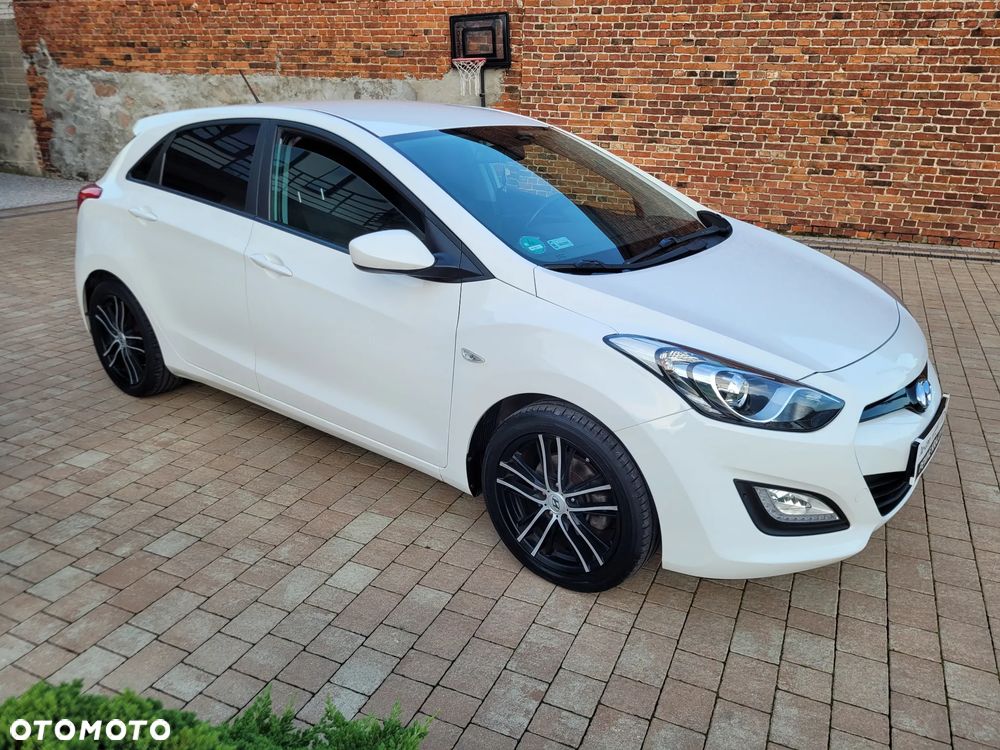 Hyundai i30 1.4 Fifa World Cup Edition - 9