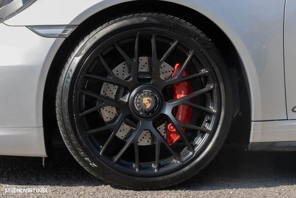 Porsche 911 (991) Carrera 4 GTS PDK - 21