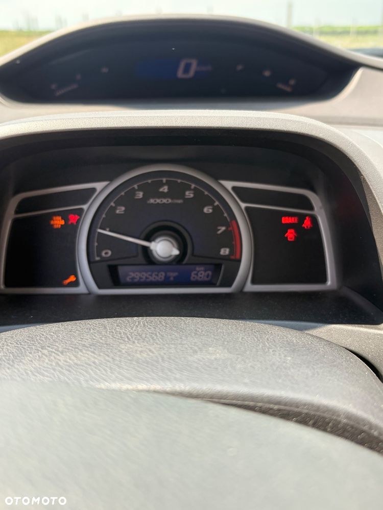Honda Civic 1.8 LX - 13