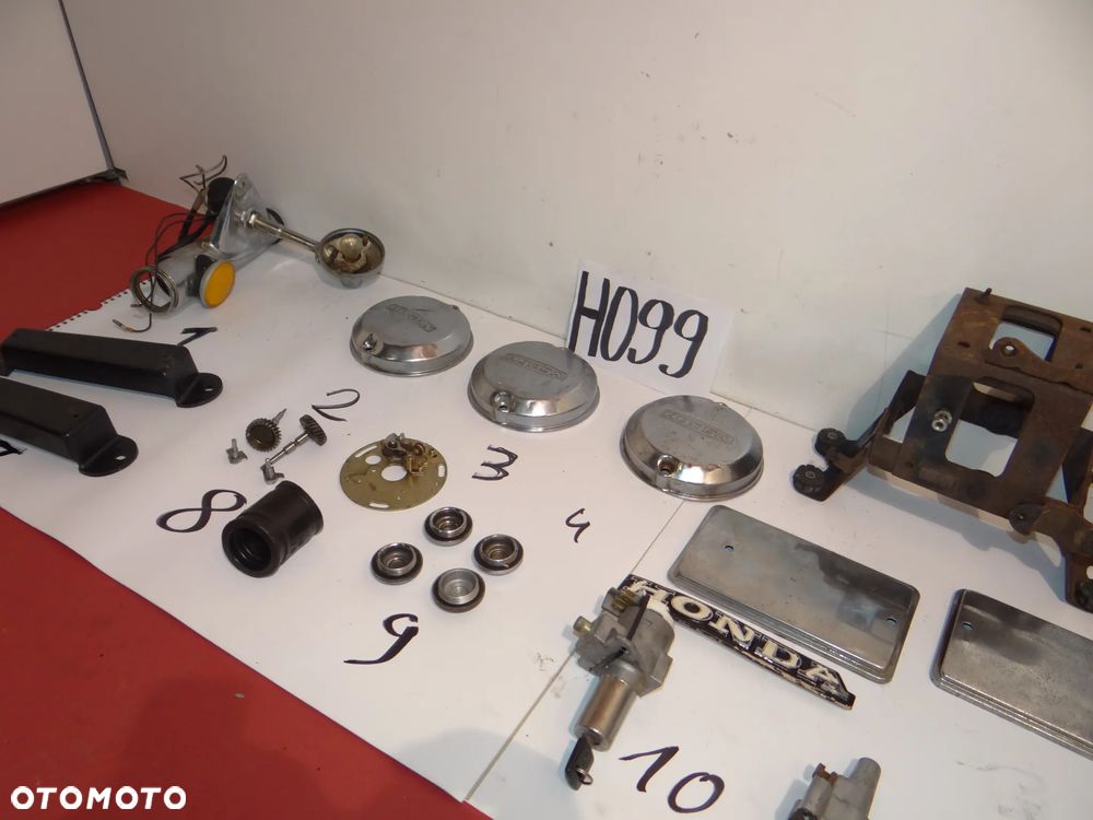 HONDA CB 750 FOUR 1969-1978 r. MOCOWANIE LAMPY POKRYWA STACYJKA INNE CZĘŚCI H099 - 36