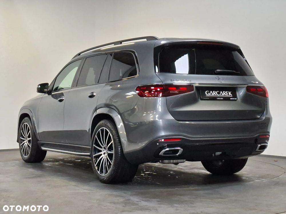 Mercedes-Benz GLS - 12